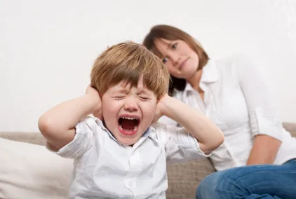 8 روش برخورد کودک لجباز 54799 1